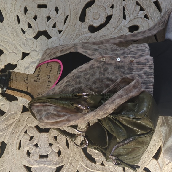 b. makowsky Leather Grean Shoulder Hobo Bag - Picture 8 of 17